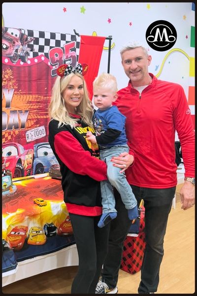 Rachel Bradshaw With Family