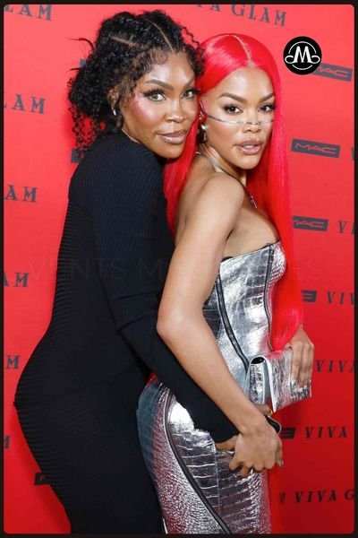 Mother Daughter